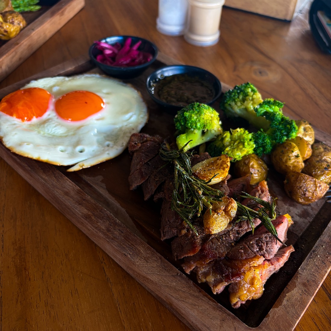 A balanced, high-protein meal